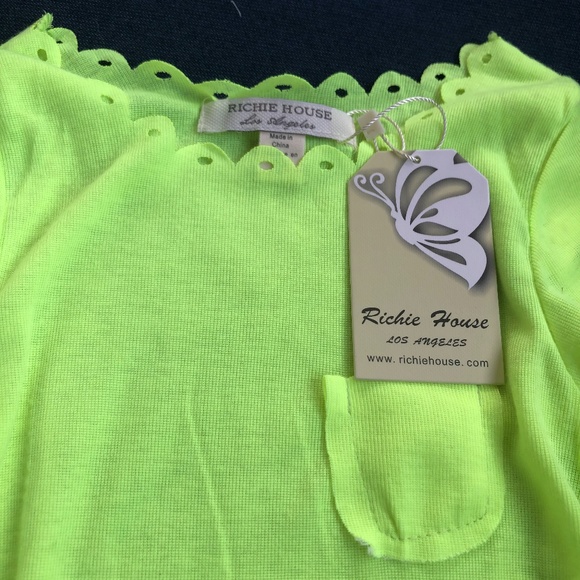 GIRLS TOP.....SIZES 2, 4 & 5 - Picture 3 of 3